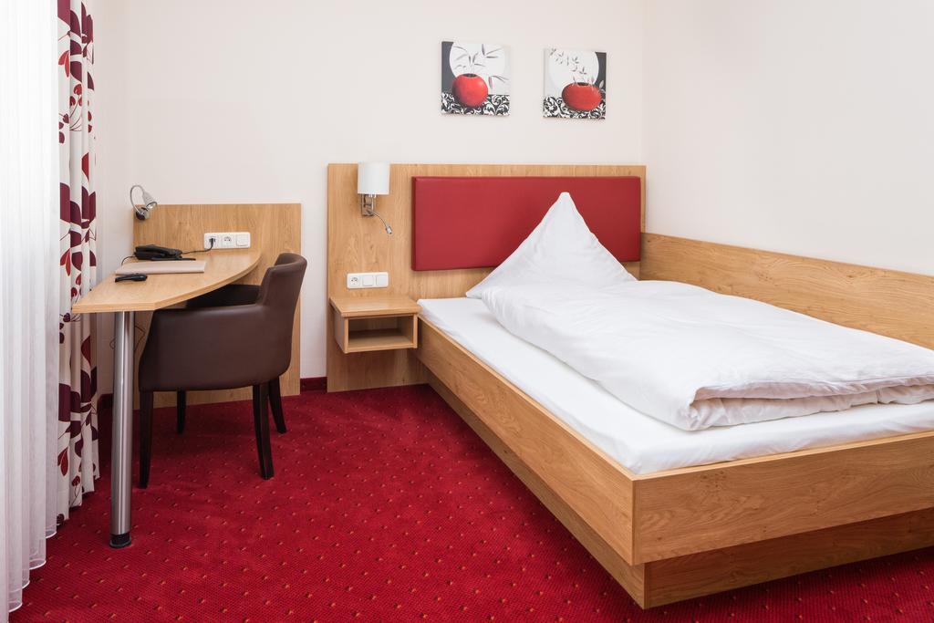 Hotel Sixt Rohr in Niederbayern Extérieur photo